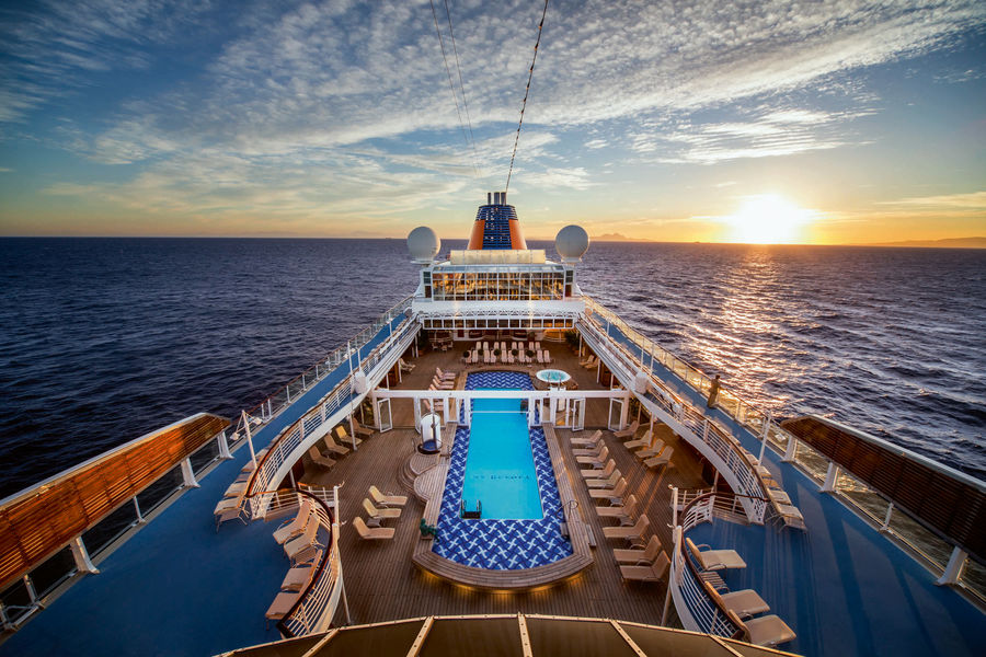 MS Europa, Pooldeck von oben