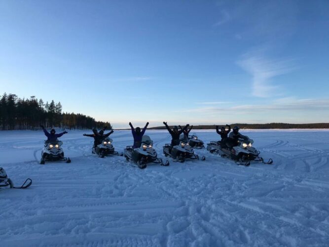 Schneemobil Schwedisch Lappland