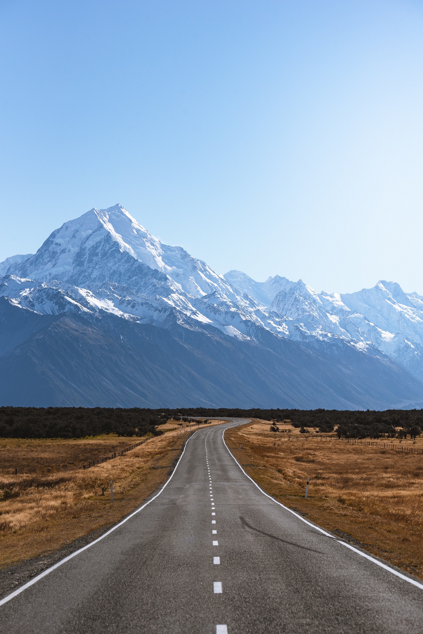 Endlose Straße ins Gebirge, Neuseeland