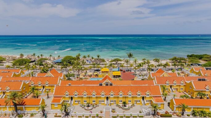 Drohnenansicht des Amsterdam Manor Beach Resort