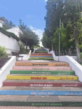 Bunte Treppe von Agatha Christie